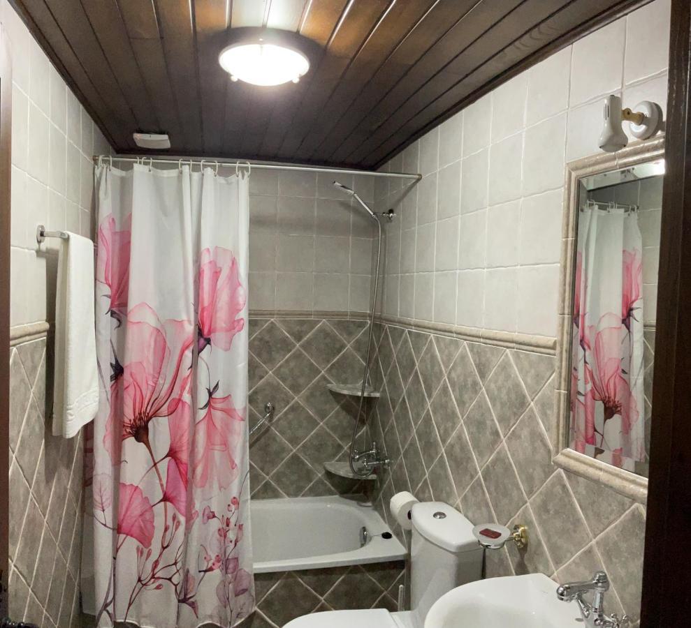 Casa Freixe Apartamentos Rurales Санта Еулалия де Оскос Екстериор снимка