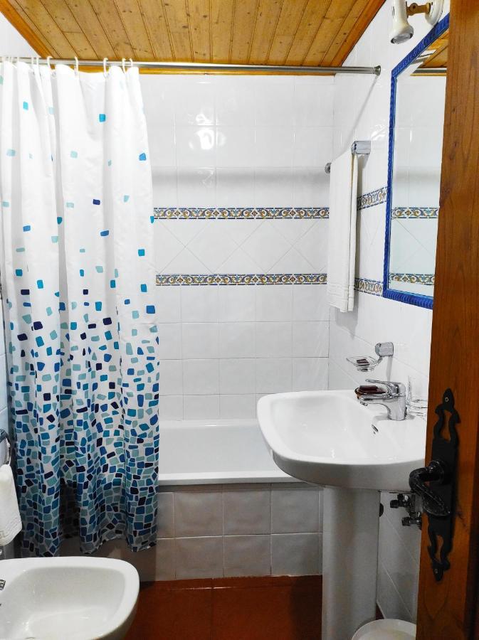 Casa Freixe Apartamentos Rurales Санта Еулалия де Оскос Екстериор снимка